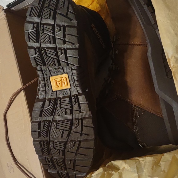NIB CAT work boots size 11.5 main image 6